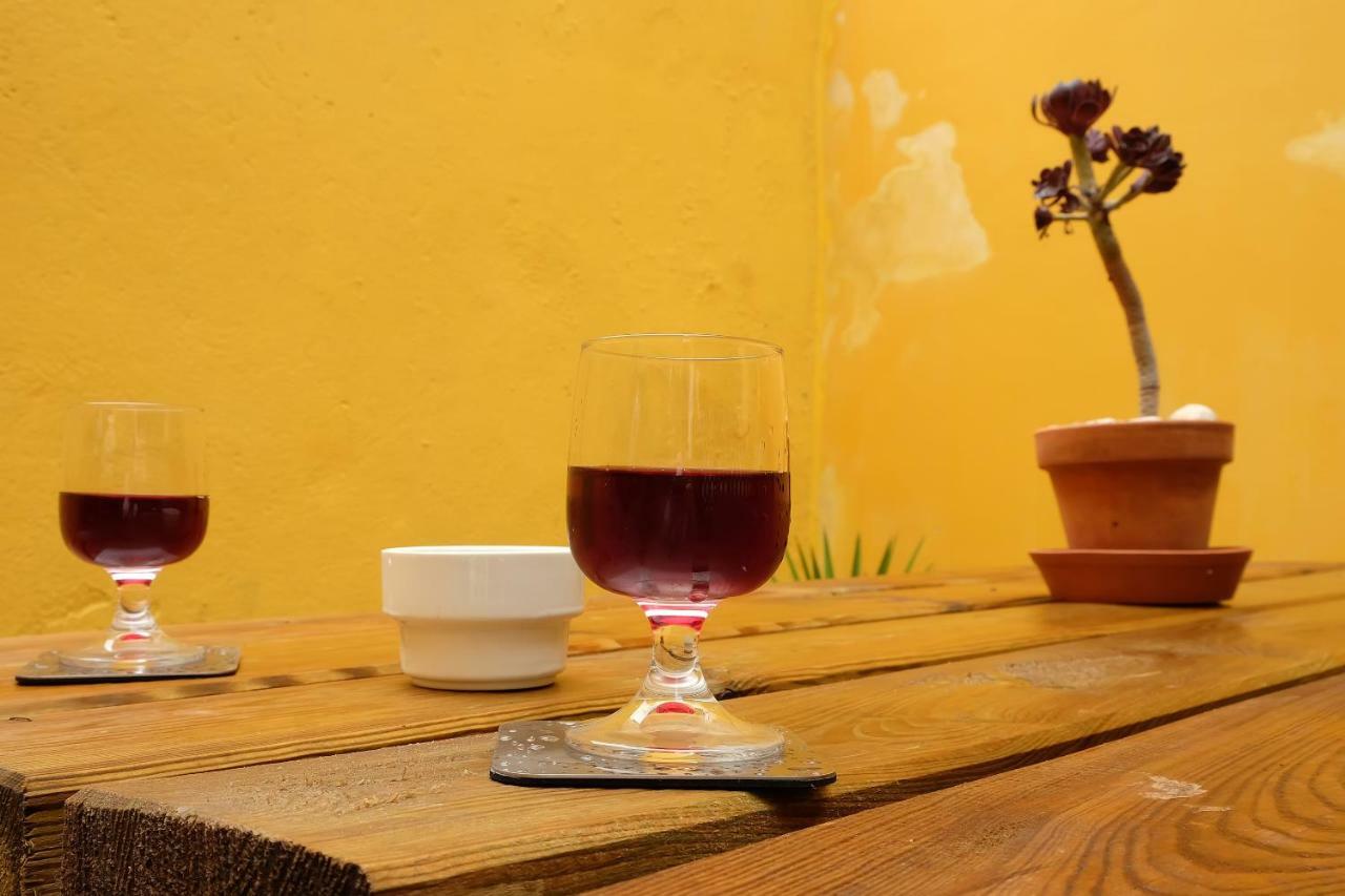 Romantichome At Alfama's Heart Lissabon